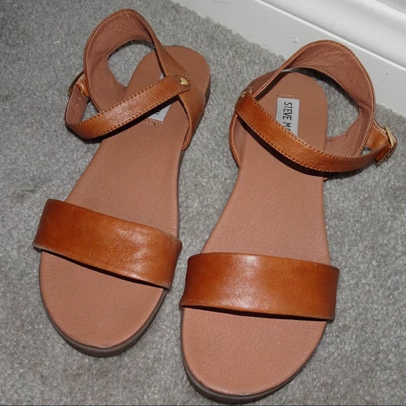 steve madden dina sandal grey